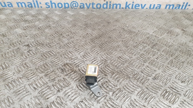 Датчик подушки безпеки 98235AG011 SUBARU