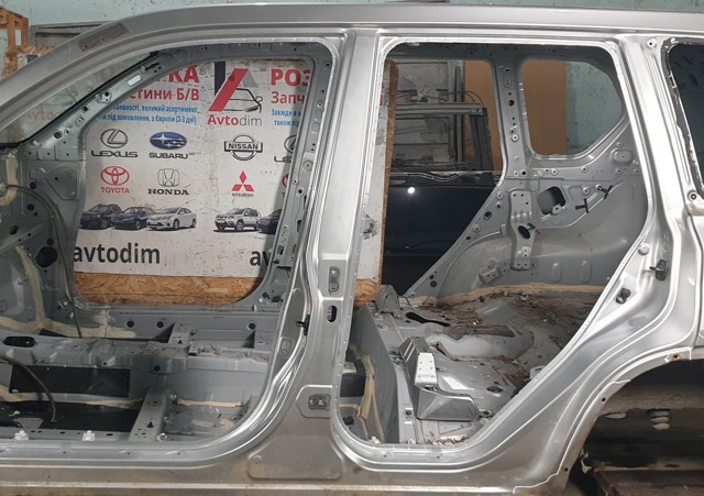 Отвір передніх лівих дверей G6033JG0MA NISSAN