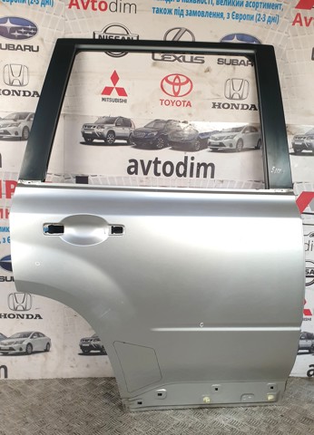 Двері пасажирські задні праві H210MJG0MA NISSAN