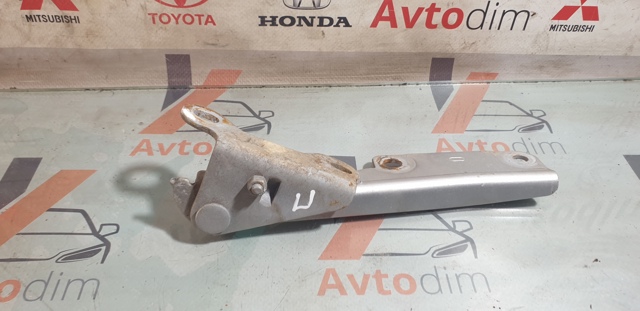 Завіс капота, правий M896535 MITSUBISHI