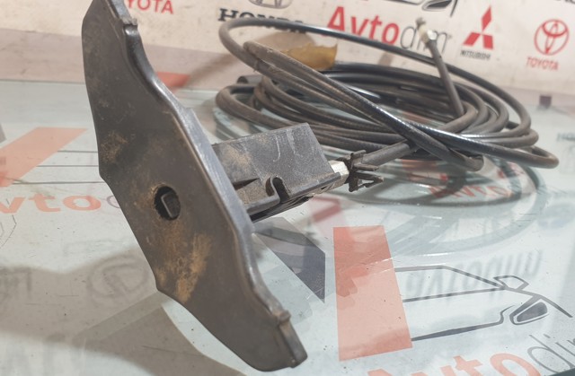 Лічинка замка паливного бака MB023335 MITSUBISHI