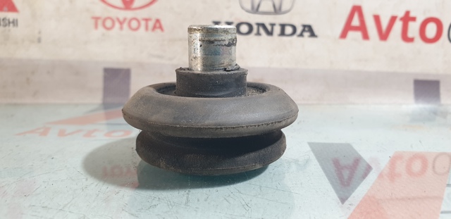Втулка амортизатора заднього MB515578 MITSUBISHI