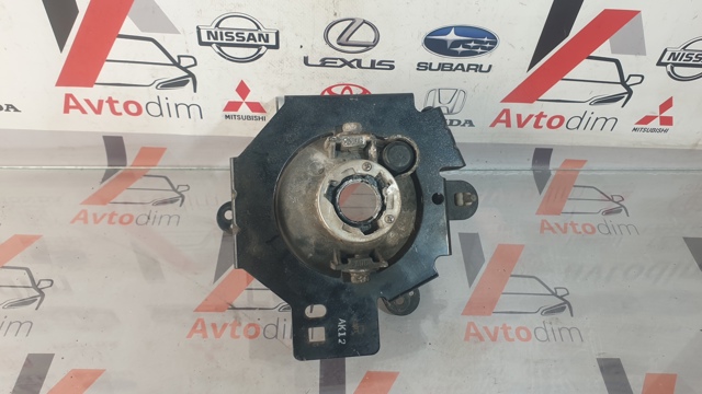Протитуманка права MN161102 MITSUBISHI