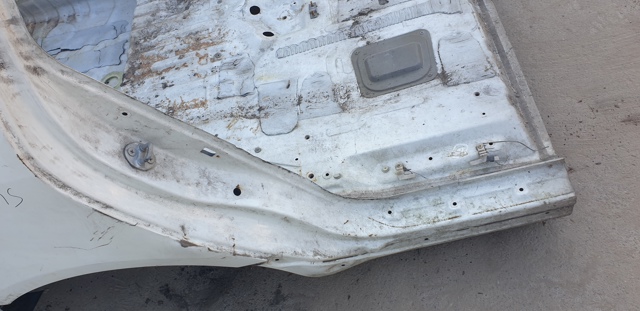 Крило праве заднє MN186610 MITSUBISHI