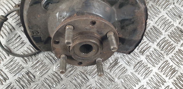 Цапфа - поворотний кулак передній, лівий MR102723 MITSUBISHI