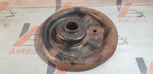 Кріплення переднього амортизатора MR130347 MITSUBISHI