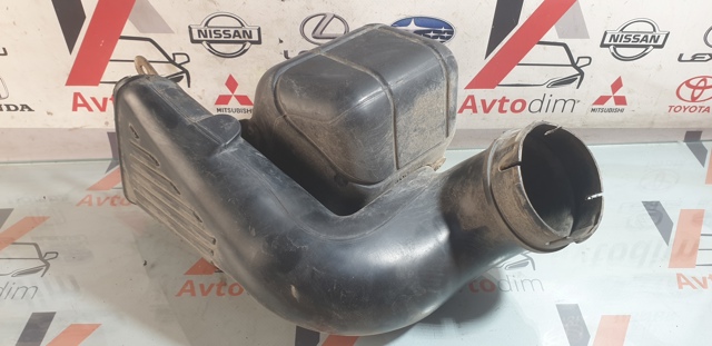 Повітроприймач MR266190 MITSUBISHI