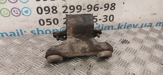Підвіска КПП MR267394 MITSUBISHI