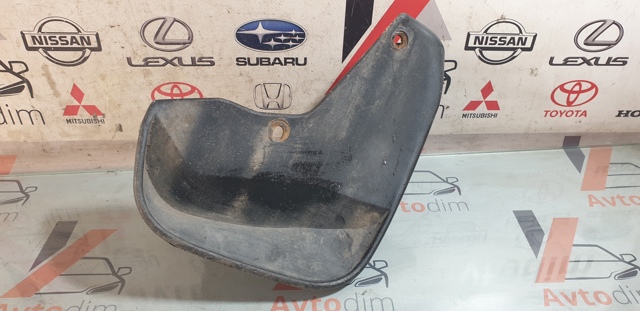 Бризговик задній, лівий MR375997 MITSUBISHI