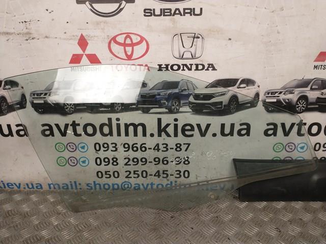 Скло передніх дверей, правою MR384788 MITSUBISHI