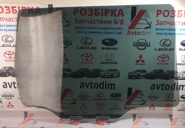 Скло задніх дверей, лівих MR487179 MITSUBISHI