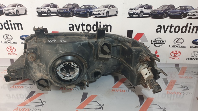 Фара правая MR508986 MITSUBISHI