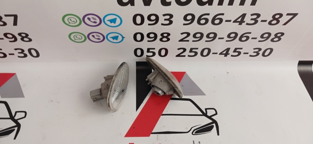 Повторювач повороту в крило MR522027 MITSUBISHI