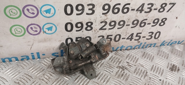 Замок капота MR526657 MITSUBISHI