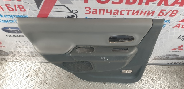 Обшивка лівих задніх дверей MR651484 MITSUBISHI