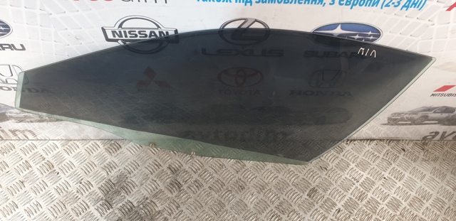 Скло водійських дверей MR720212 MITSUBISHI