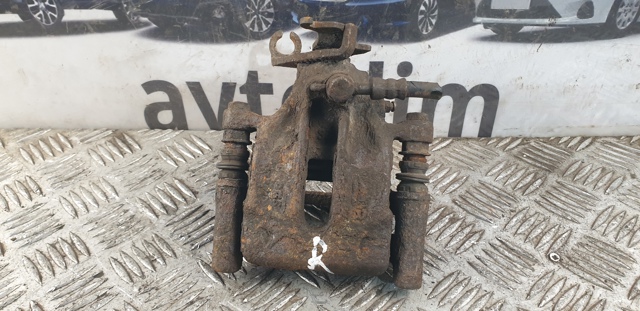 Супорт гальмівний задній правий MR955246 MITSUBISHI