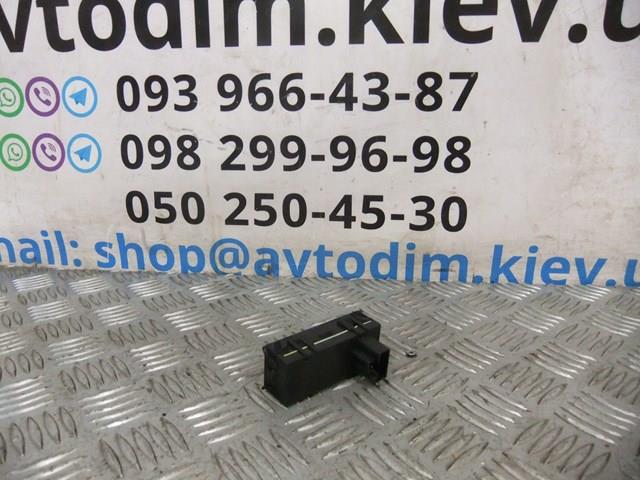 Годинники в салон, на панелі MR962800 MITSUBISHI