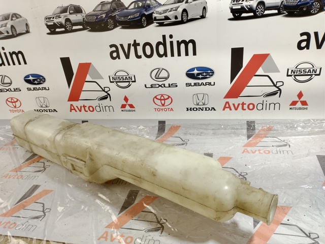 Водяний бачок системи охолодження MR968146 MITSUBISHI