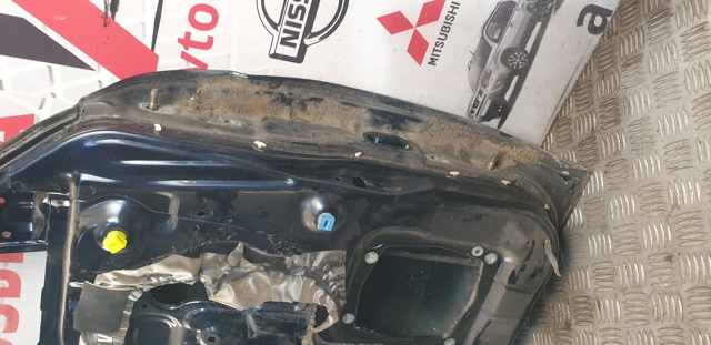 Дверь передня ліва MR981907 MITSUBISHI