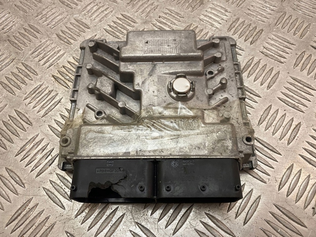 Блок двигуна 06K907425B PORSCHE