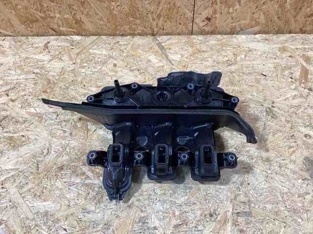 Колектор впускний 118305906R NISSAN