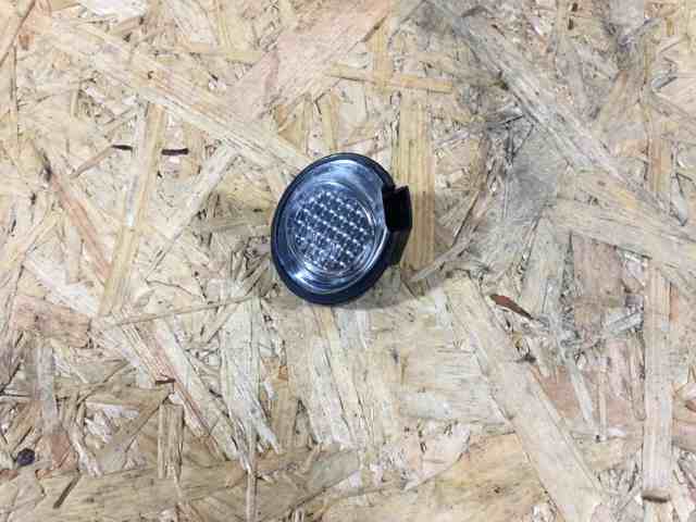 Поворотник правий 4L0949134 VAG