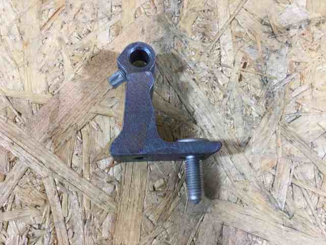 Петля водійських дверей 4M0831403A PORSCHE