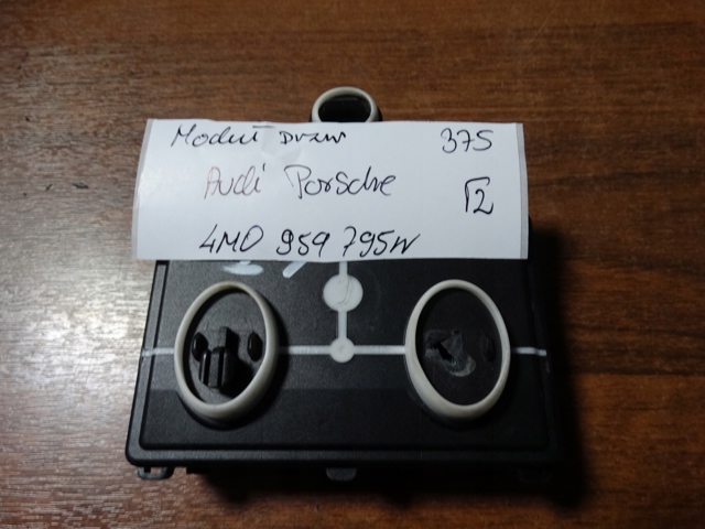 Блок комфорту задніх дверей 4M0959795N PORSCHE