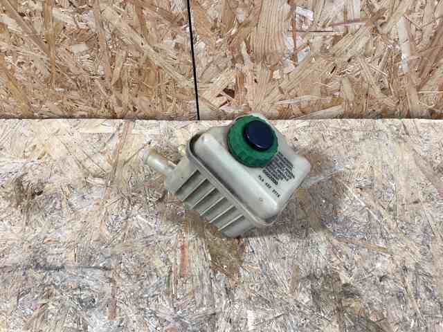 Бачок і трубопроводи 7L6422371E PORSCHE
