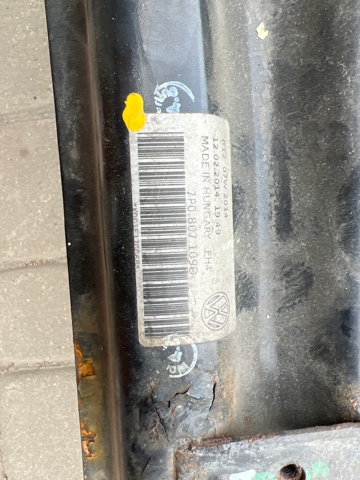 Швелер переднього бампера 7P0807109D PORSCHE