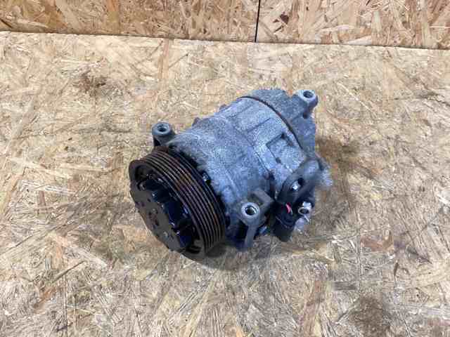 Компресор холодоагенту 7P5820803B PORSCHE