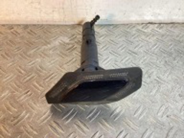 Сопло омивача фари передньої, правої 7P5955978 PORSCHE