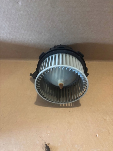 Резистор обігрівача 8T0820521F PORSCHE