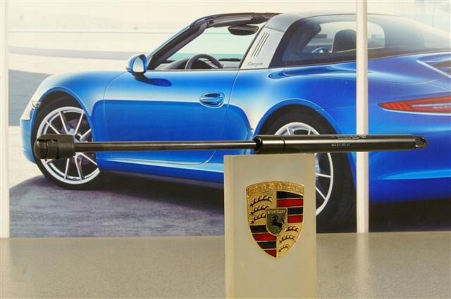 Амортизатор капота 94451135101 PORSCHE