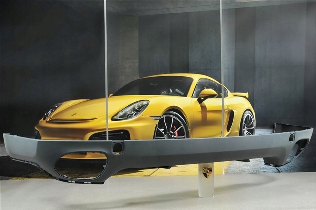 Бампер задній, нижня частина 95550552112G2X PORSCHE