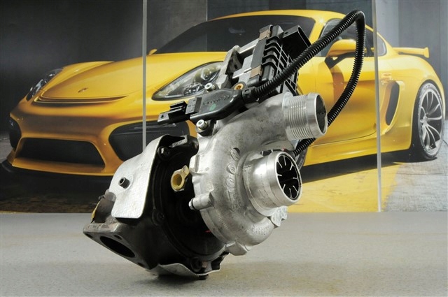 Турбонаддув 95812302531 PORSCHE