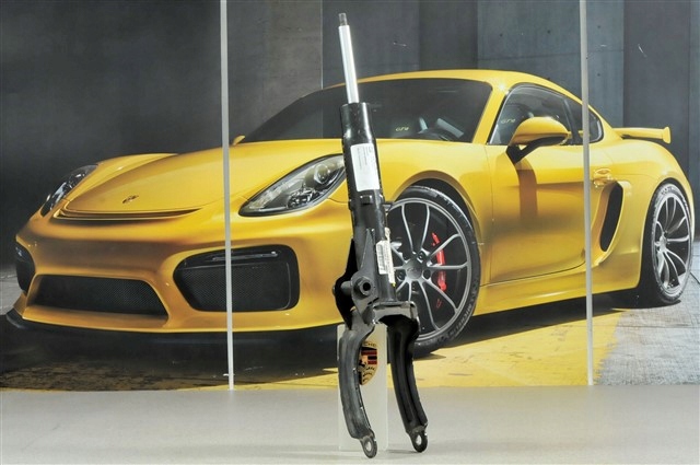 Амортизатор передньої підвіски, лівий 95834304301 PORSCHE