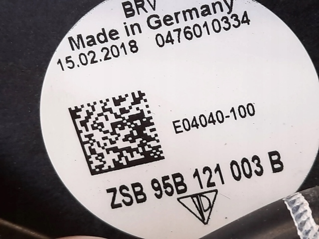 Дифузор радіатора охолодження, в зборі з двигуном і крильчаткою 95B121003B PORSCHE