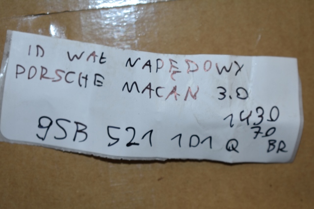 Вал карданний задній, у зборі 95B521101Q PORSCHE