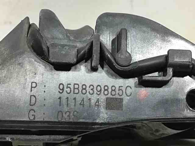 Тримач зовнішньої ручки дверей, передньої лівої 95B839885C PORSCHE