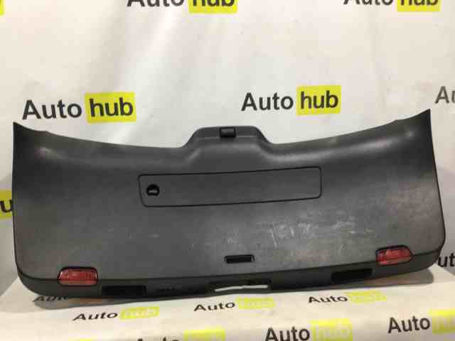 Пластик п'ятих дверей 95B867979A1E0 PORSCHE
