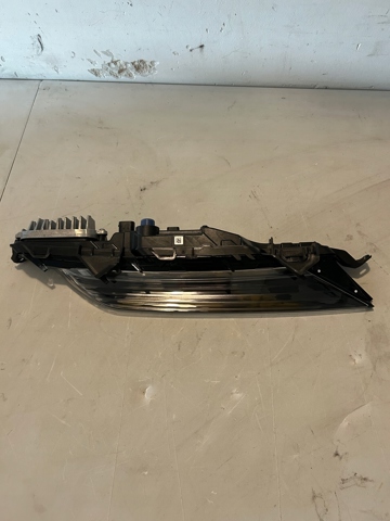 Вказівник повороту правий 95B953042B PORSCHE