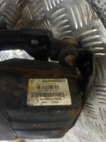 Компресор підкачки амортизаторів 97035815125 PORSCHE