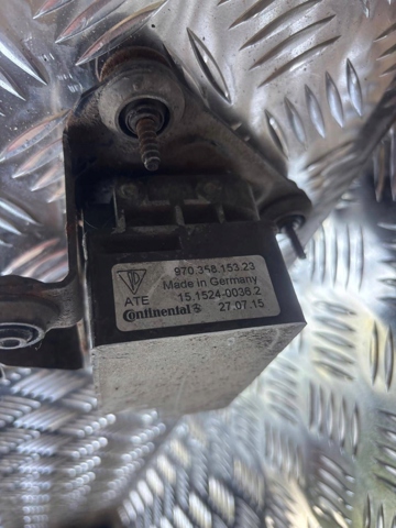Блок шинних кранів 97035815323 PORSCHE