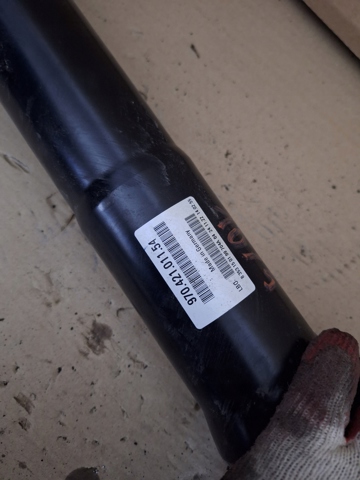 Вал карданний основний заднього моста 97042101154 PORSCHE