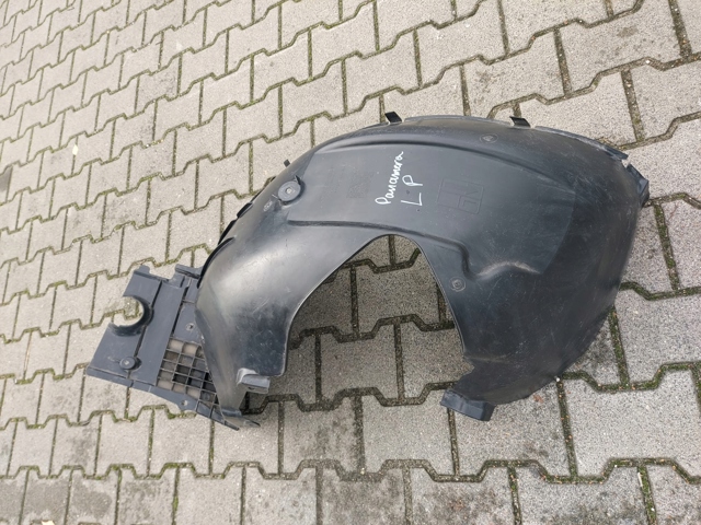 Підкрилок передній лівий 97050412501 PORSCHE