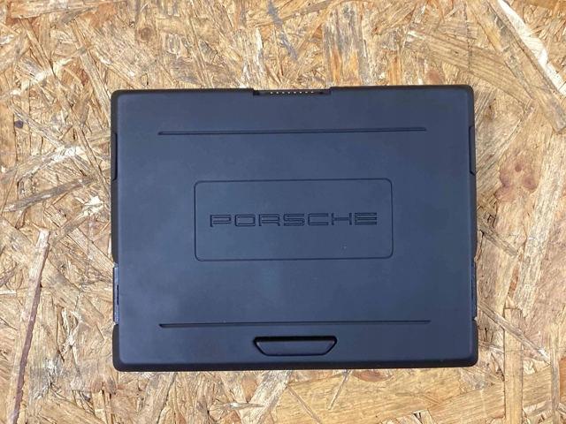 971035737 Porsche