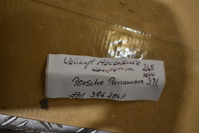 971906204A Porsche