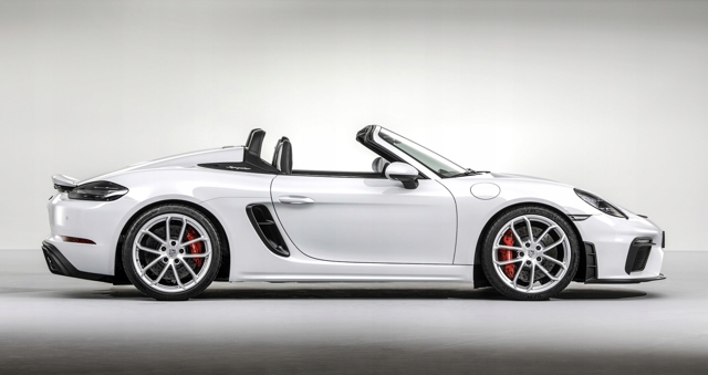 982831051AYGRV Porsche